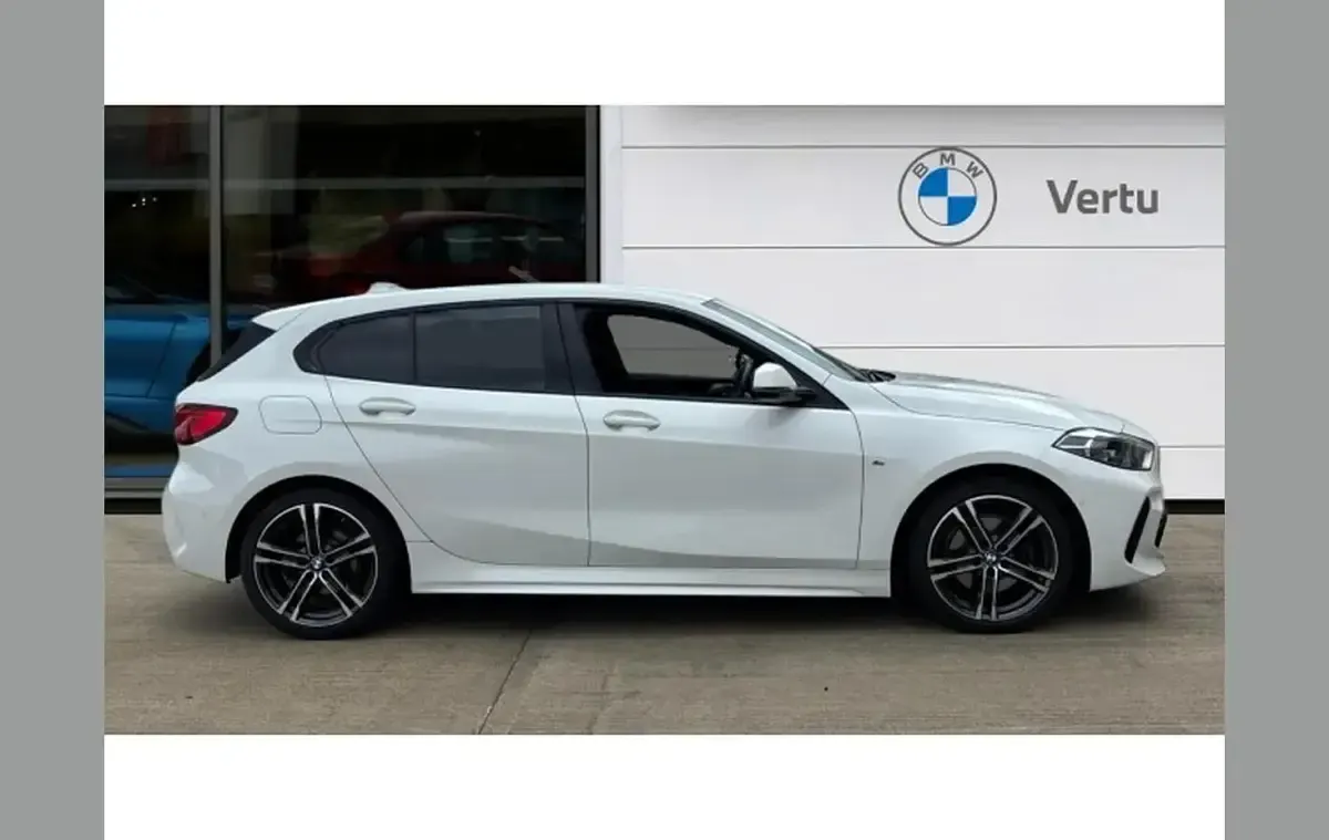 Used BMW 118 M Sport 140 HP (102 kW) 2020 White Hatchback