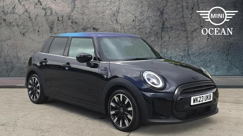 Black Used 2023 Mini Cooper Exclusive Hatchback | £22,400 (Fair price) - Image 1/4