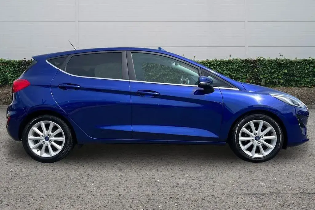 Used Ford Fiesta Titanium 2017 Blue Hatchback