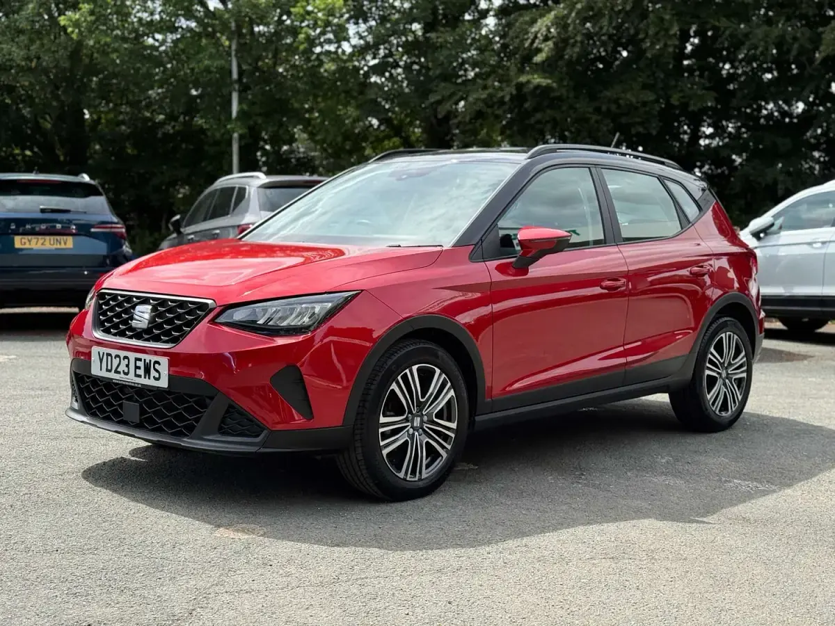 Used Seat Arona SE Technology 2023 Red SUV
