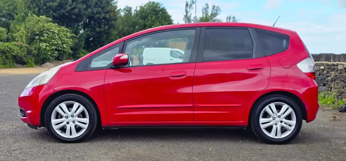 Used Honda Jazz EX 100 HP (73 kW) 2009 Red Hatchback