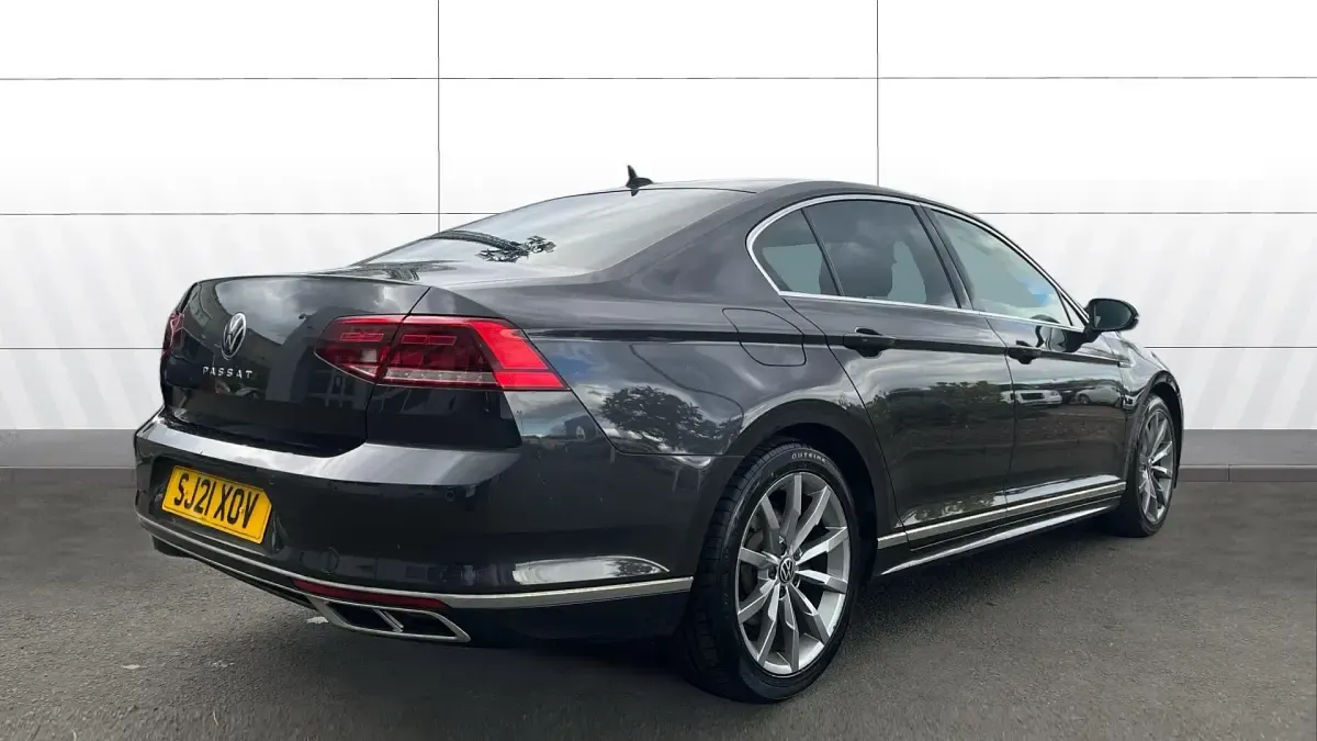 Used VW Passat R-line 150 HP (110 kW) 2005 Sedan