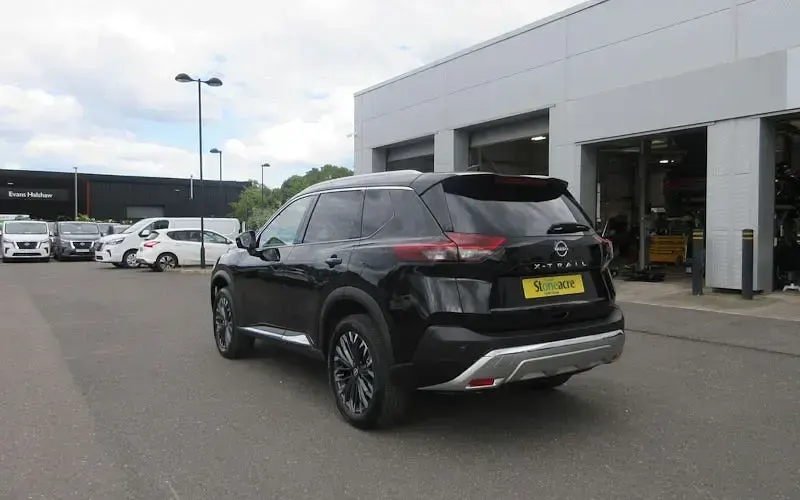 New Nissan X-Trail Tekna+ 163 HP (119 kW) 2026 Black SUV