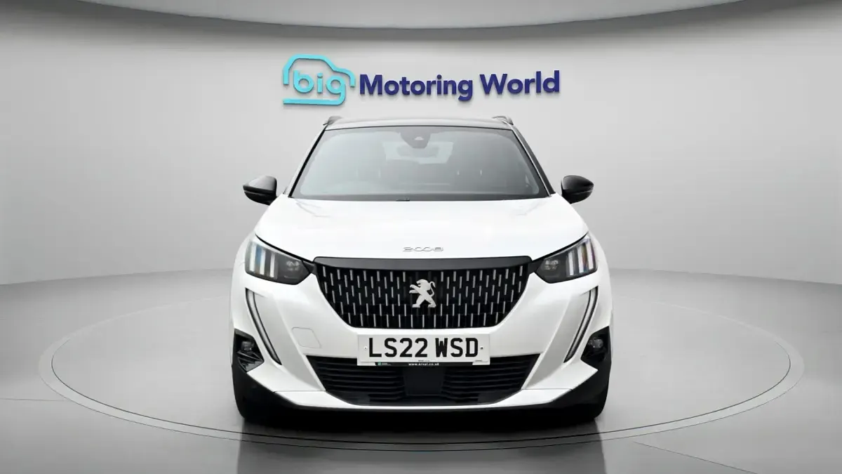 Second-hand Peugeot 2008 GT 2022 Alb SUV