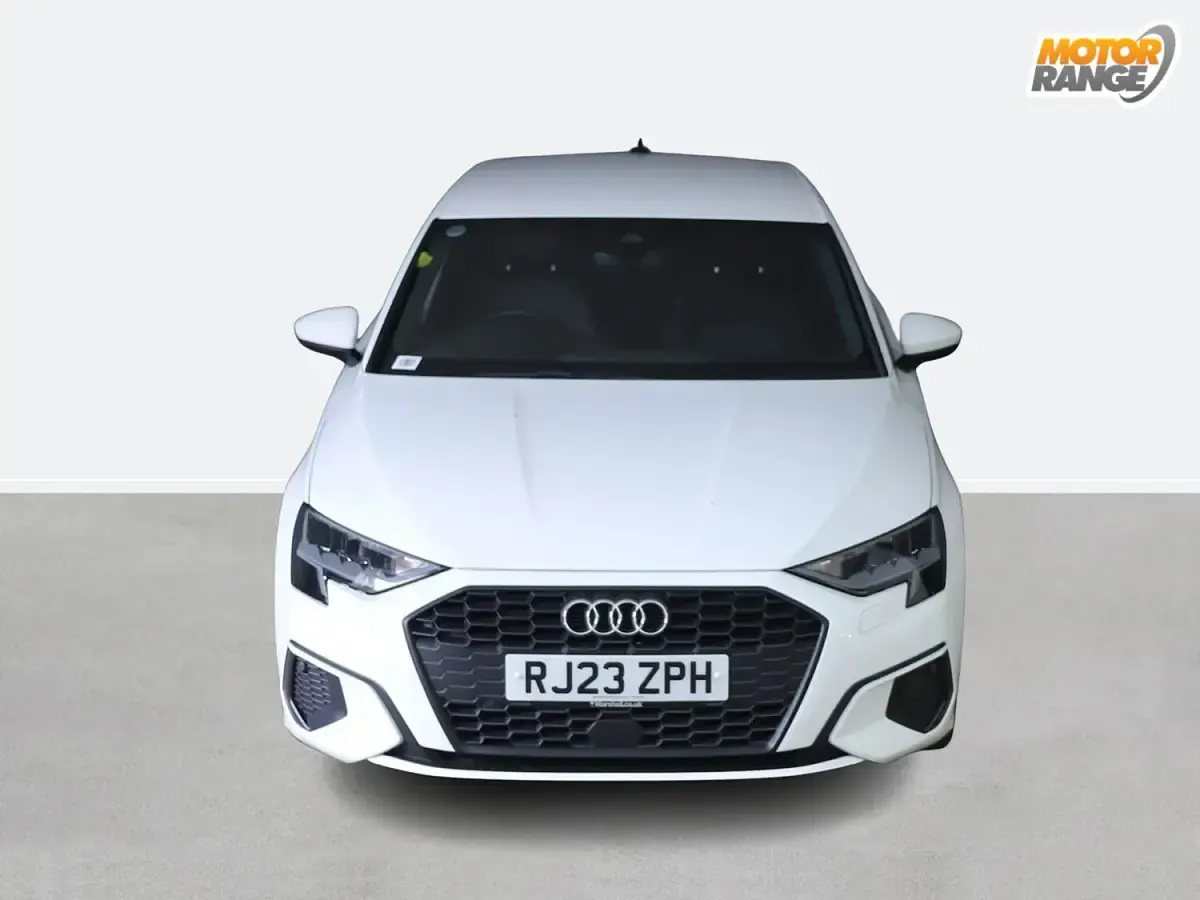 Used Audi A3 Advanced 110 HP (80 kW) 2023 White Sedan