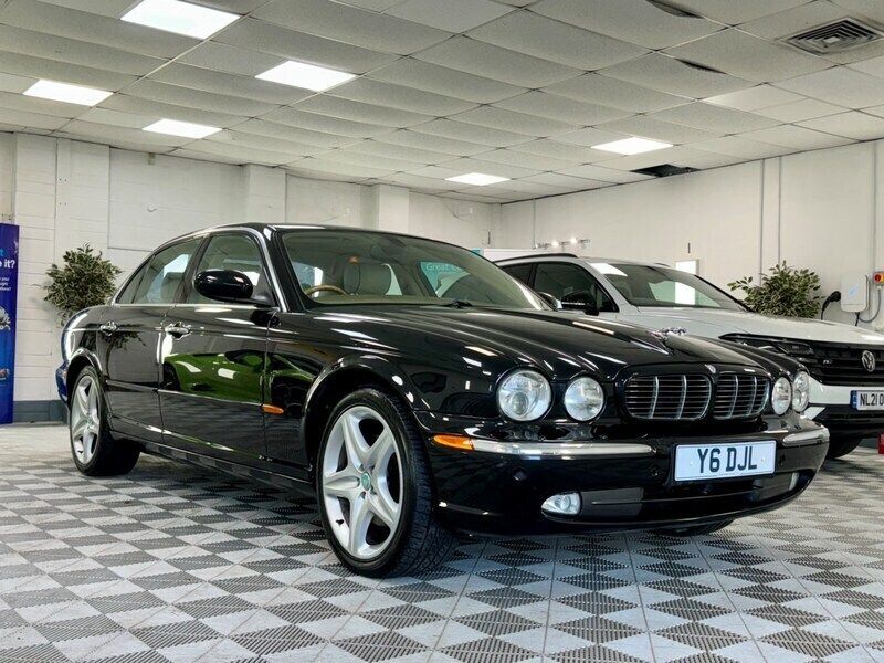 Black Used 2004 Jaguar XJ Sovereign Sedan | £7,991 - Image 1/3