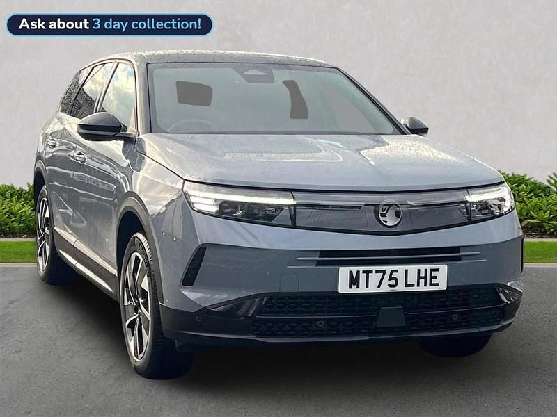Grey New 2025 Vauxhall Grandland X SUV | £28,995 (Super price) - Image 1/4