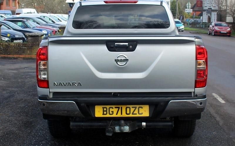 Used Nissan Navara Tekna 190 HP (139 kW) 2021 Silver Pickup