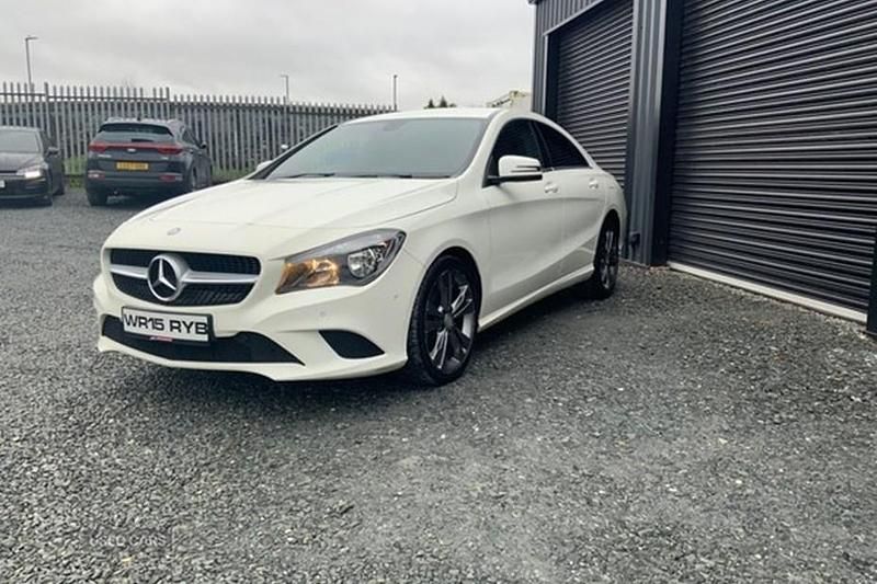 Used Mercedes CLA220 177 HP (130 kW) 2015 White Sedan