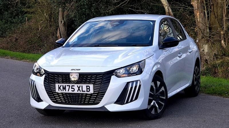 Second-hand Peugeot 208 Style 2025 Alb Hatchback