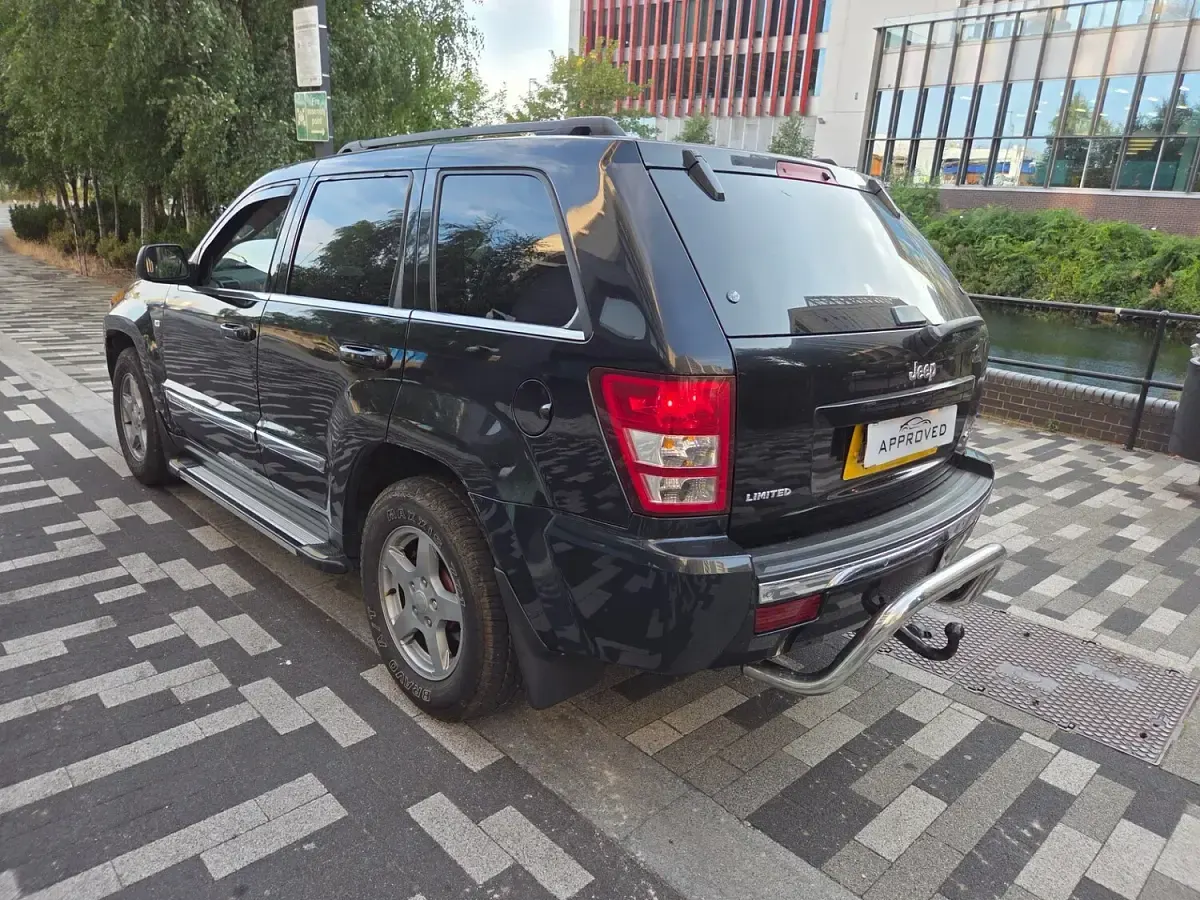 Used Jeep Grand Cherokee Limited 218 HP (160 kW) 2005 Black SUV