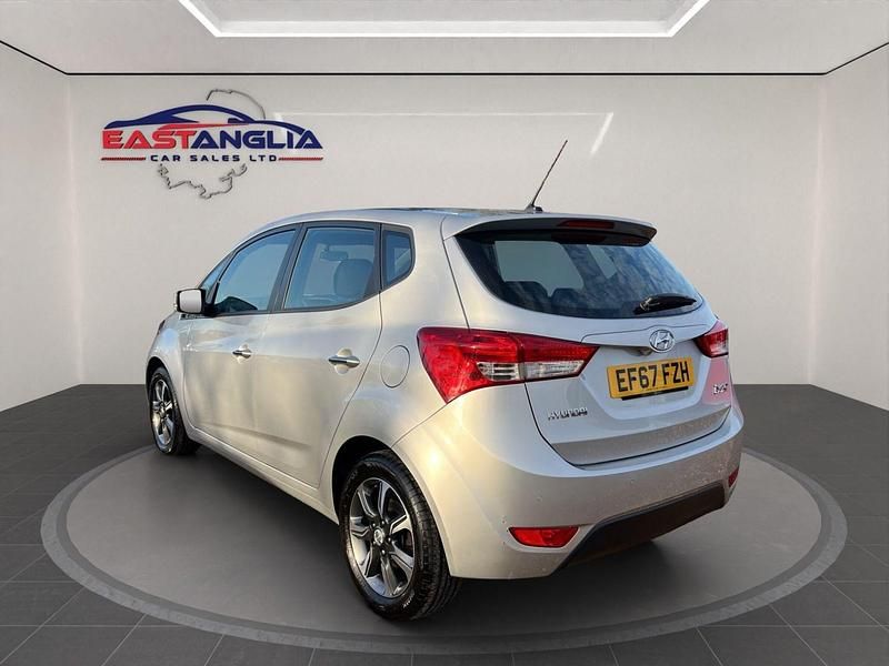 Used Hyundai ix20 SE 2017 Silver Hatchback