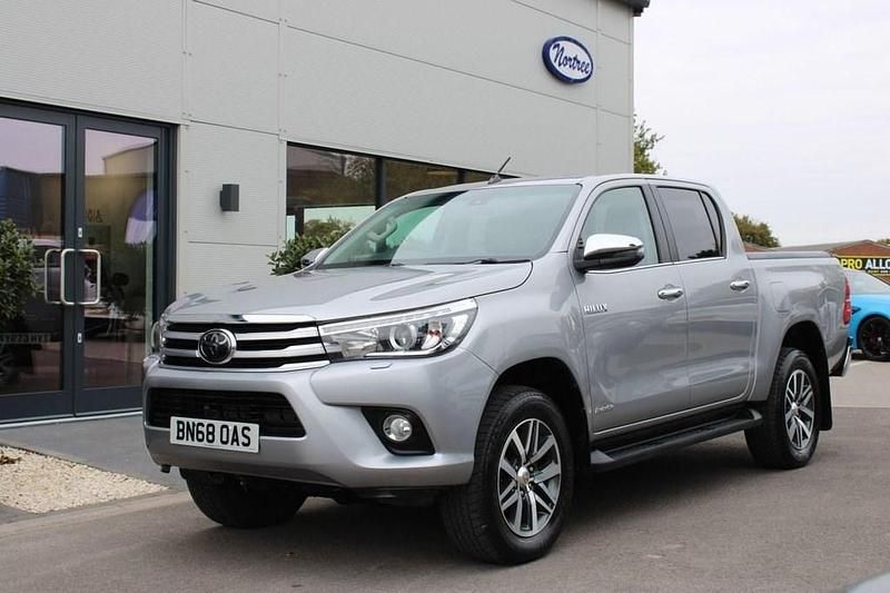 Silver Used 2018 Toyota HiLux Pickup | £21,500 (Good price) - Image 1/4