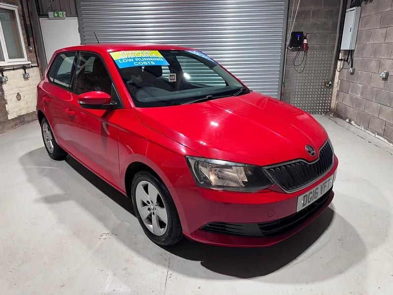 Used Skoda Fabia SE 90 HP (66 kW) 2016 Red Hatchback