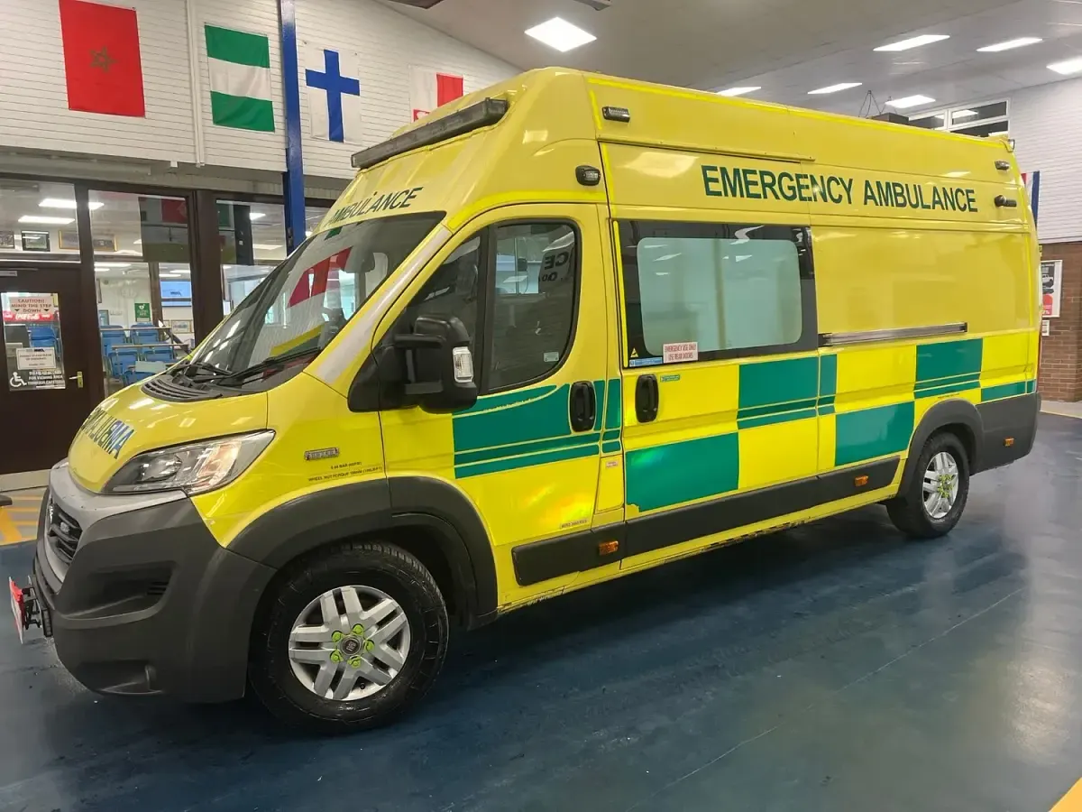 Used Fiat Ducato 180 HP (132 kW) 2017 Yellow Van