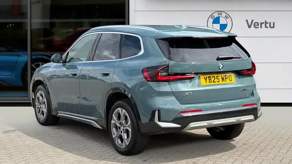 Begagnad BMW X1 xLine 150 HK (110 kW) 2025 Grön SUV