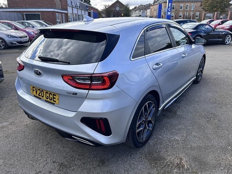 Usado Kia Ceed GT-Line 2020 Prateado Citadino