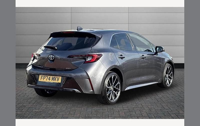Used Toyota Corolla 140 HP (102 kW) 2024 Grey Hatchback
