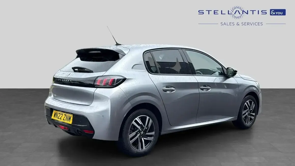 Used Peugeot 208 Allure Premium 99 HP (72 kW) 2022 Grey Hatchback