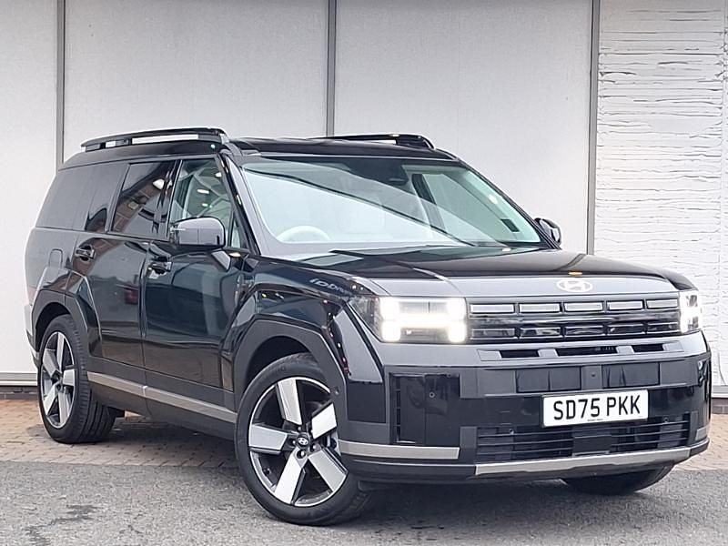 Black New 2025 Hyundai Santa Fe Ultimate SUV | £48,998 (Good price) - Image 1/4