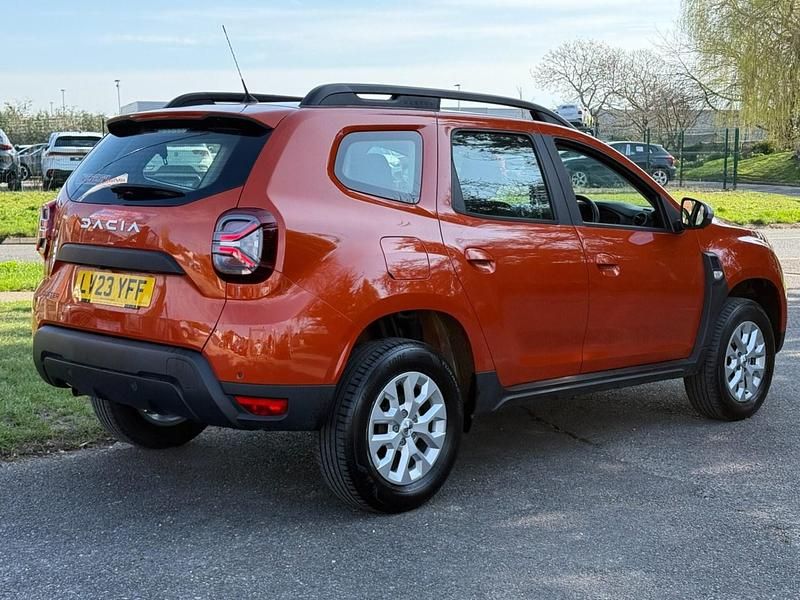 Used Dacia Duster Expression 90 HP (66 kW) 2023 Orange SUV