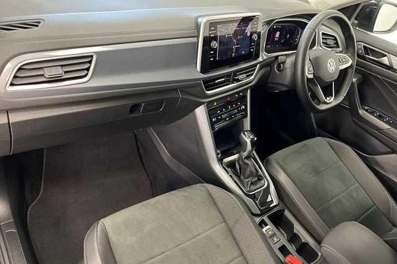 Used VW T-Roc Style 150 HP (110 kW) 2025 Black SUV