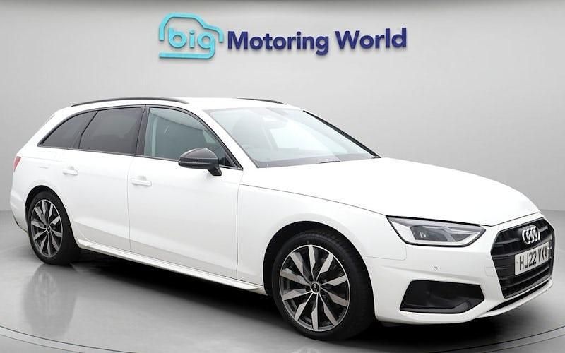 Used Audi A4 Sport 163 HP (119 kW) 2022 White Estate