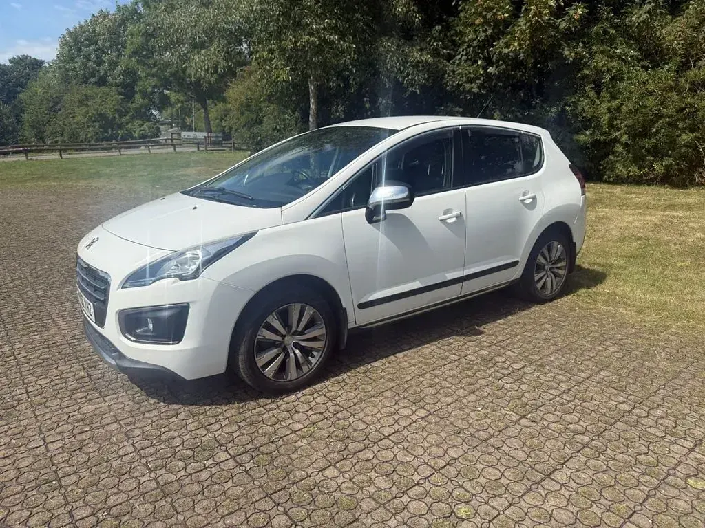 Used Peugeot 3008 Active 120 HP (88 kW) 2016 White SUV