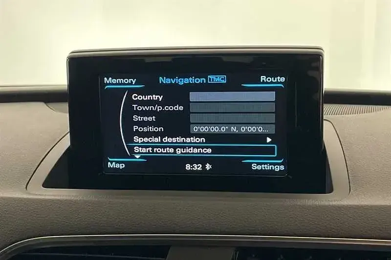 Begagnad Audi Q3 S-Line 150 HK (110 kW) 2016 Svart SUV