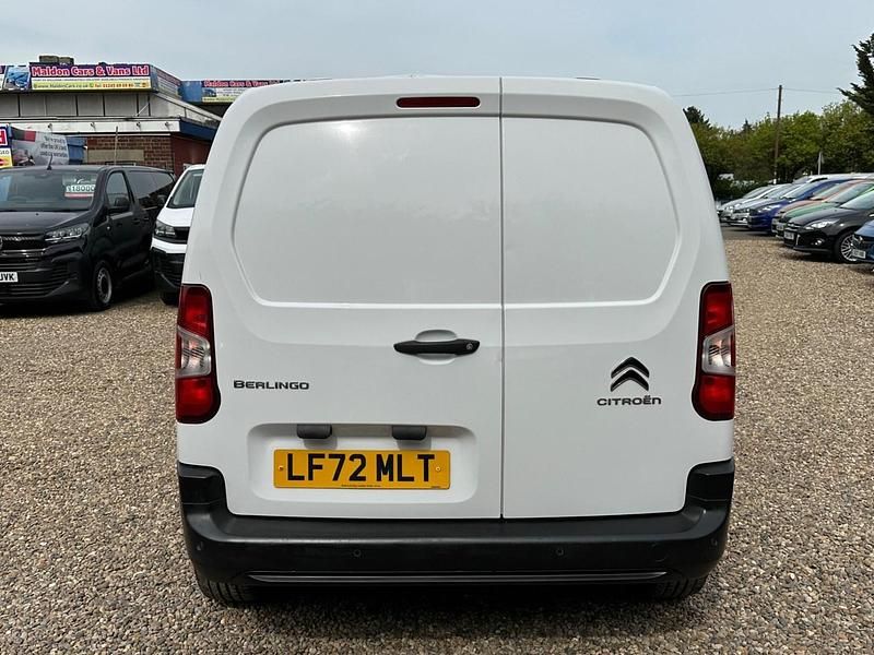 Used Citroën Berlingo 100 HP (73 kW) 2023 White MPV