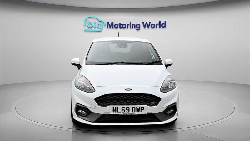 Used Ford Fiesta ST 200 HP (147 kW) 2019 White Hatchback