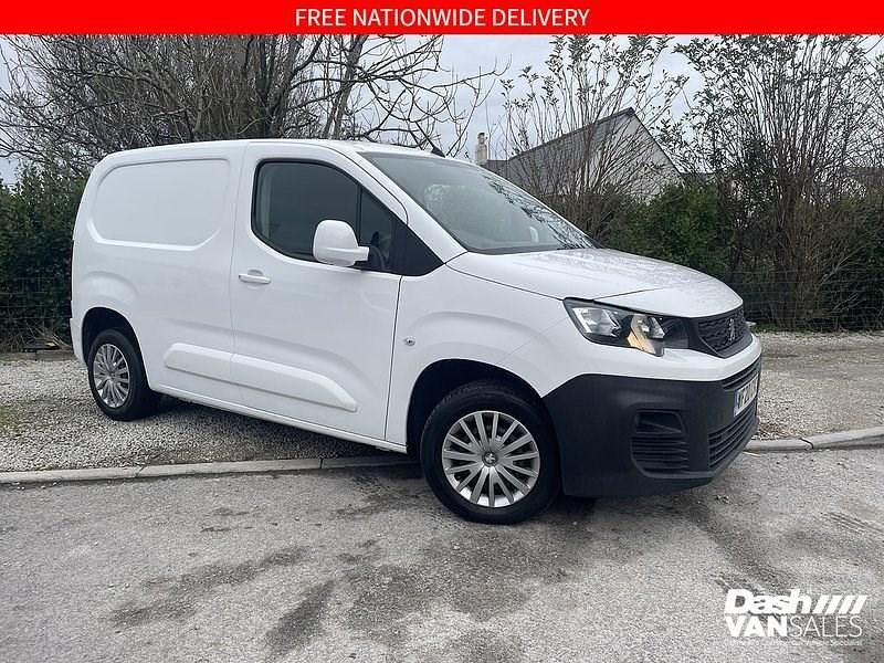 White Used 2020 Peugeot Partner Van | £9,250 (Fair price) - Image 1/2