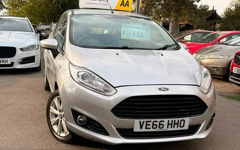 Used Ford Fiesta Zetec 101 HP (74 kW) 2016 Hatchback