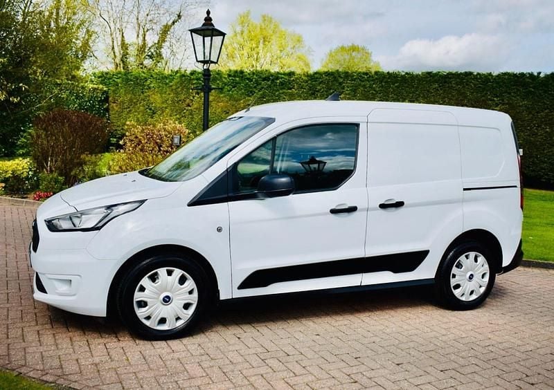 Used Ford Transit Connect Trend 100 HP (73 kW) 2022 White MPV