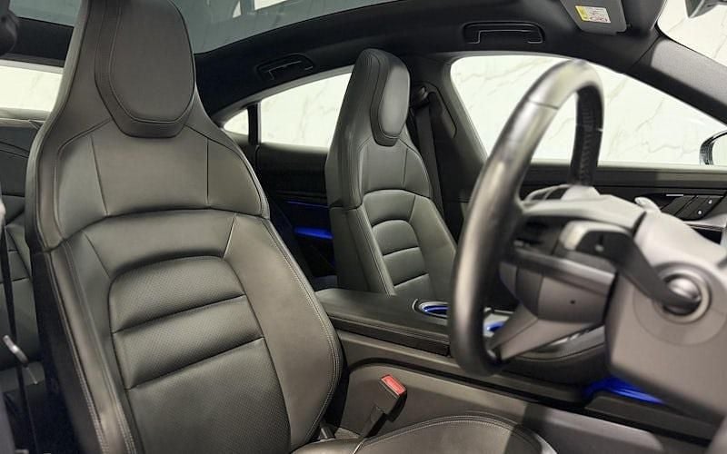 Used Porsche Taycan 389 kW (530 HP) 2023 Sedan