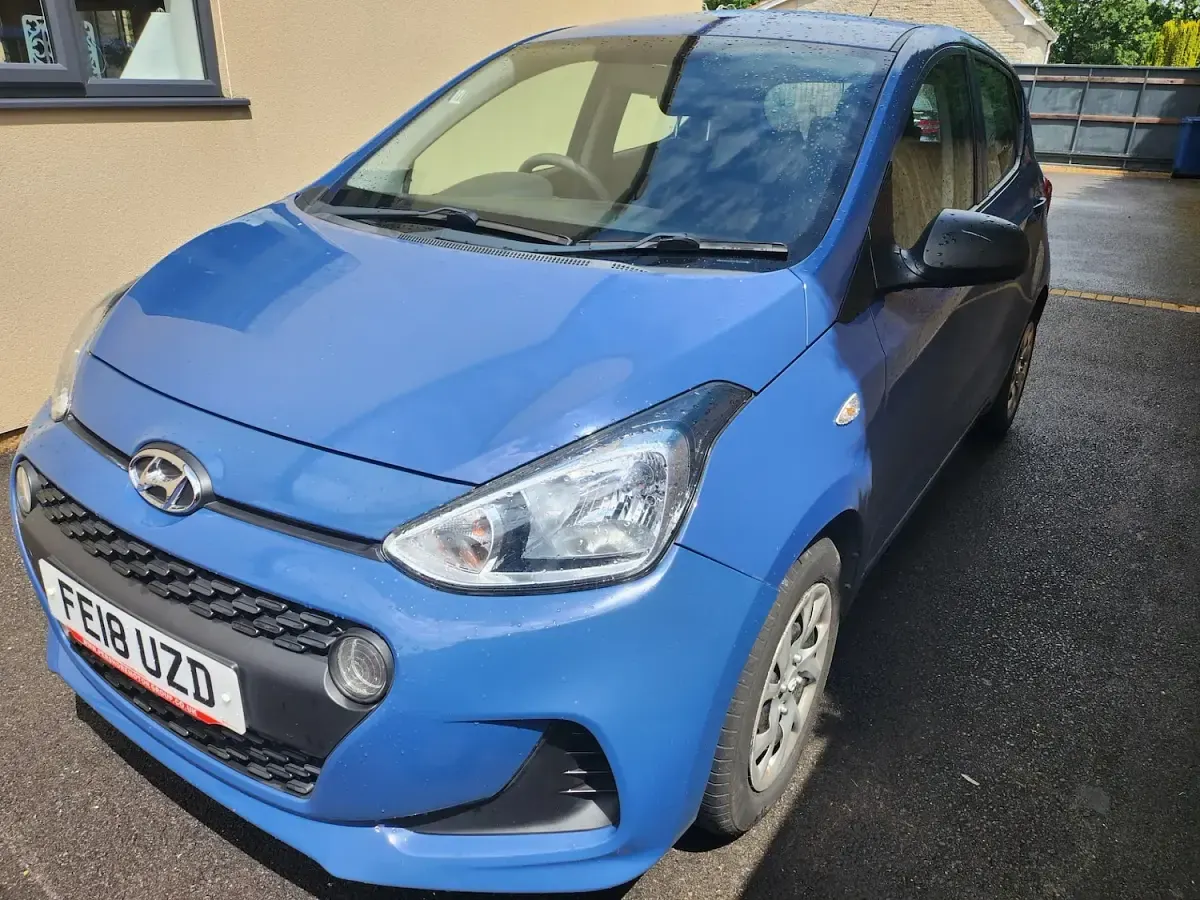 Used Hyundai i10 67 HP (49 kW) 2018 Blue Hatchback