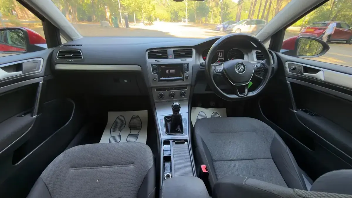 Used VW Golf VII Match 105 HP (77 kW) 2014 Red Hatchback