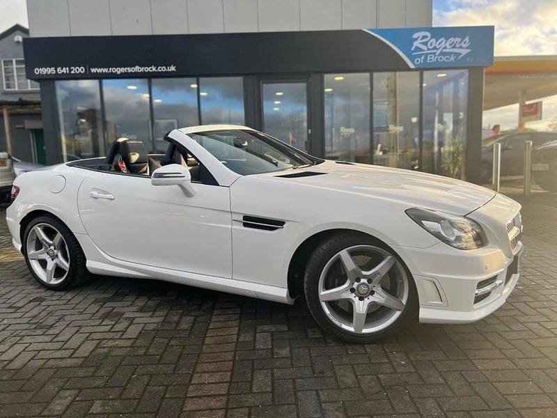 White Used 2015 Mercedes SLK200 AMG Cabriolet | £14,595 (Fair price) - Image 1/3
