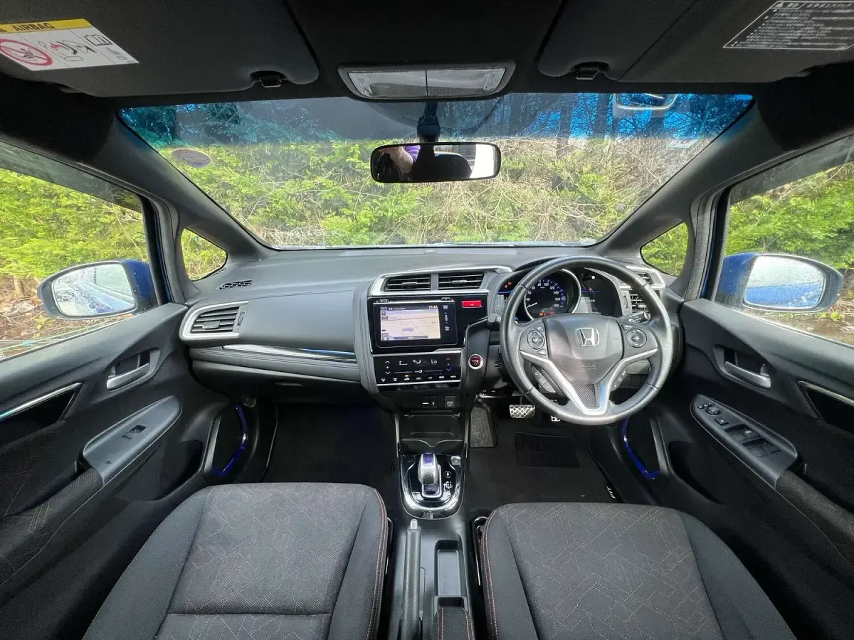 Used Honda Jazz Hybrid 130 HP (95 kW) 2014 Blue Hatchback