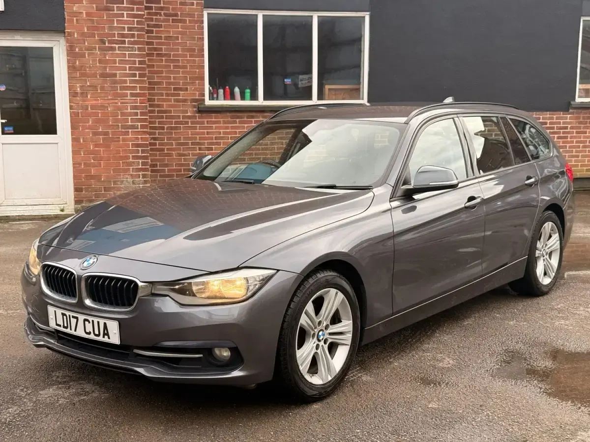 Begagnad BMW 318 Sport Line 2017 Grå Kombi