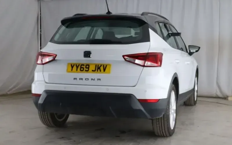 Used Seat Arona SE Technology 116 HP (85 kW) 2019 White SUV
