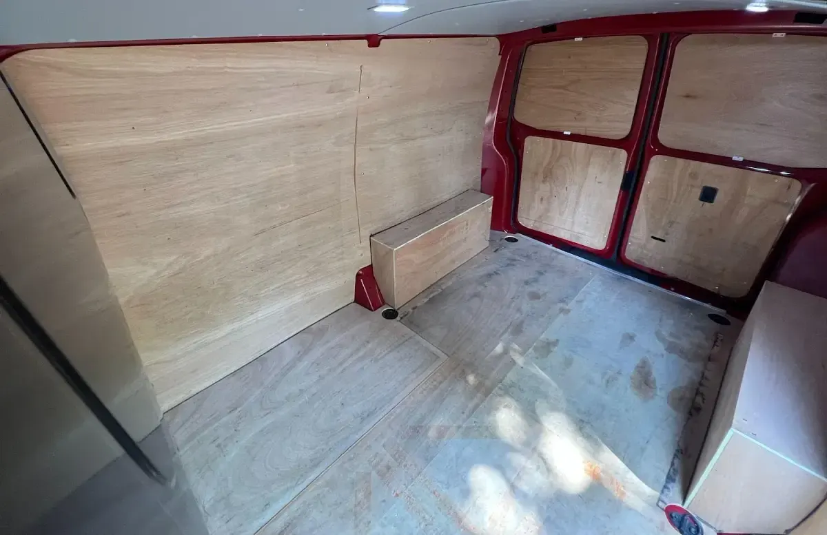Used VW T6.1 Startline 148 HP (108 kW) 2022 Red Van