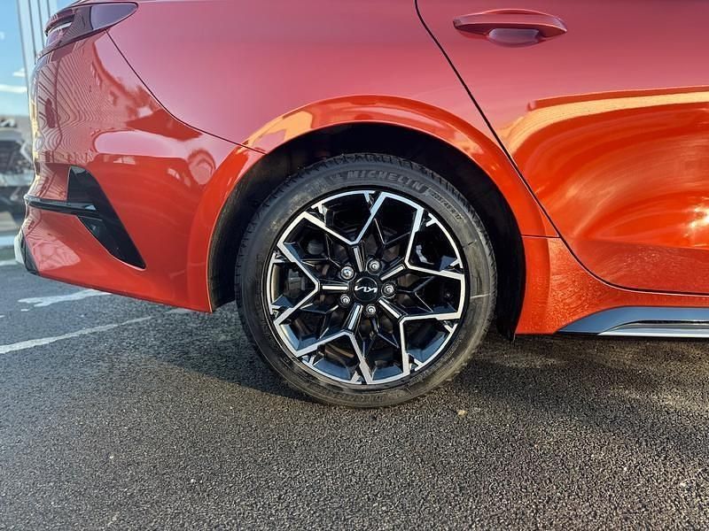 Used Kia Ceed GT-Line 2023 Orange Hatchback