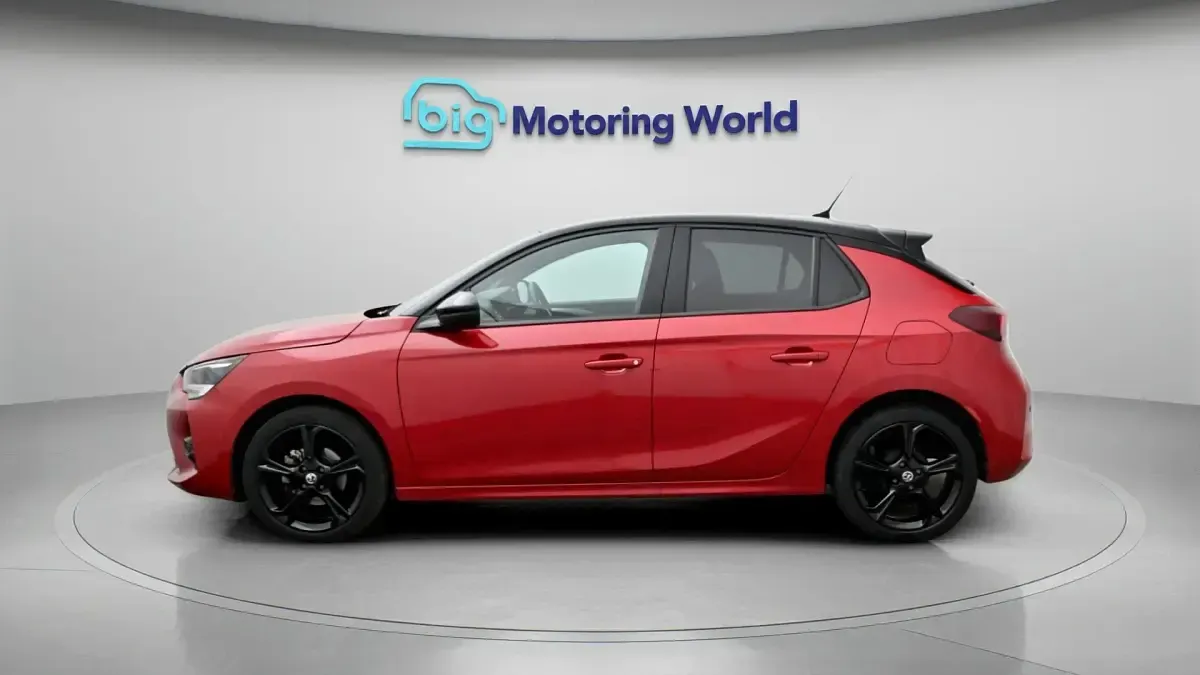 Usado Vauxhall Corsa 75 HP (55 kW) 2023 Vermelho Citadino