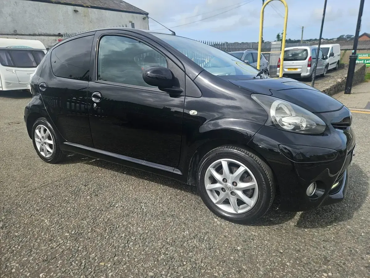 Used Toyota Aygo 2014 Black Hatchback