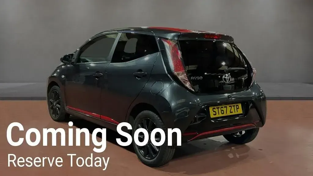 Used Toyota Aygo x-press 69 HP (50 kW) 2017 Grey Hatchback