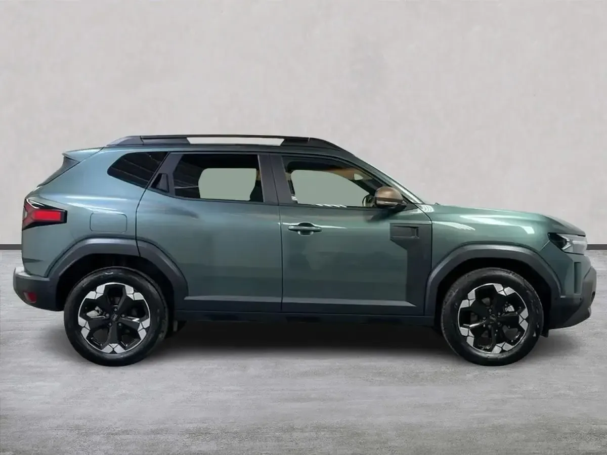 Second-hand Dacia Duster Extreme 140 CP (102 kW) 2025 Verde Hatchback