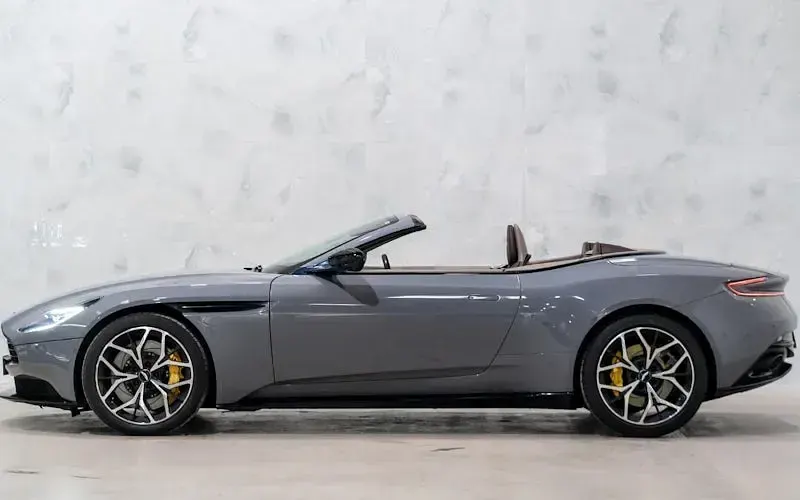 Used Aston Martin DB11 510 HP (375 kW) 2018 Grey Cabriolet