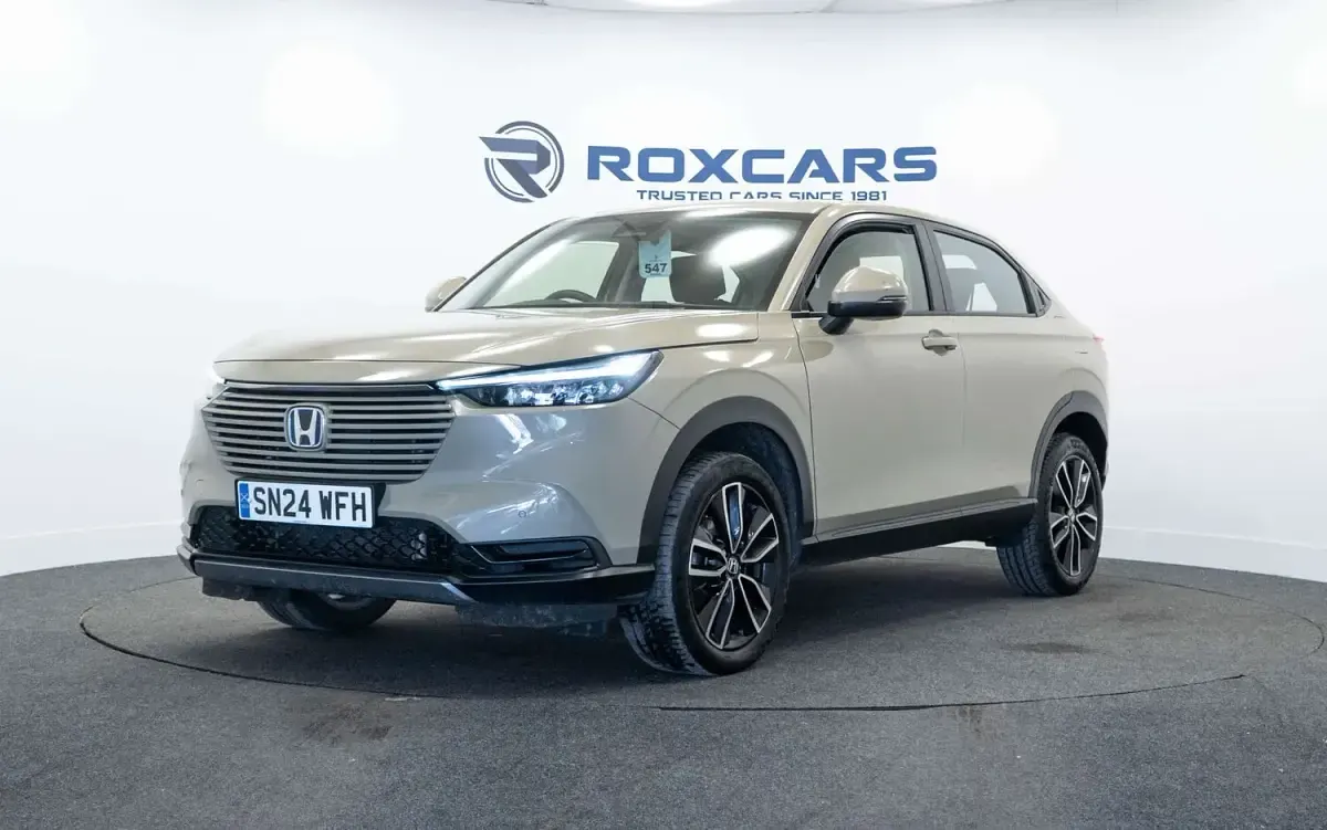 Used Honda HR-V Elegance 131 HP (96 kW) 2024 Beige SUV