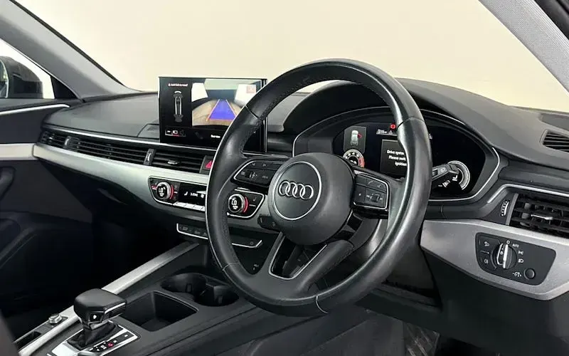 Used Audi A4 150 HP (110 kW) 2022 Black Estate